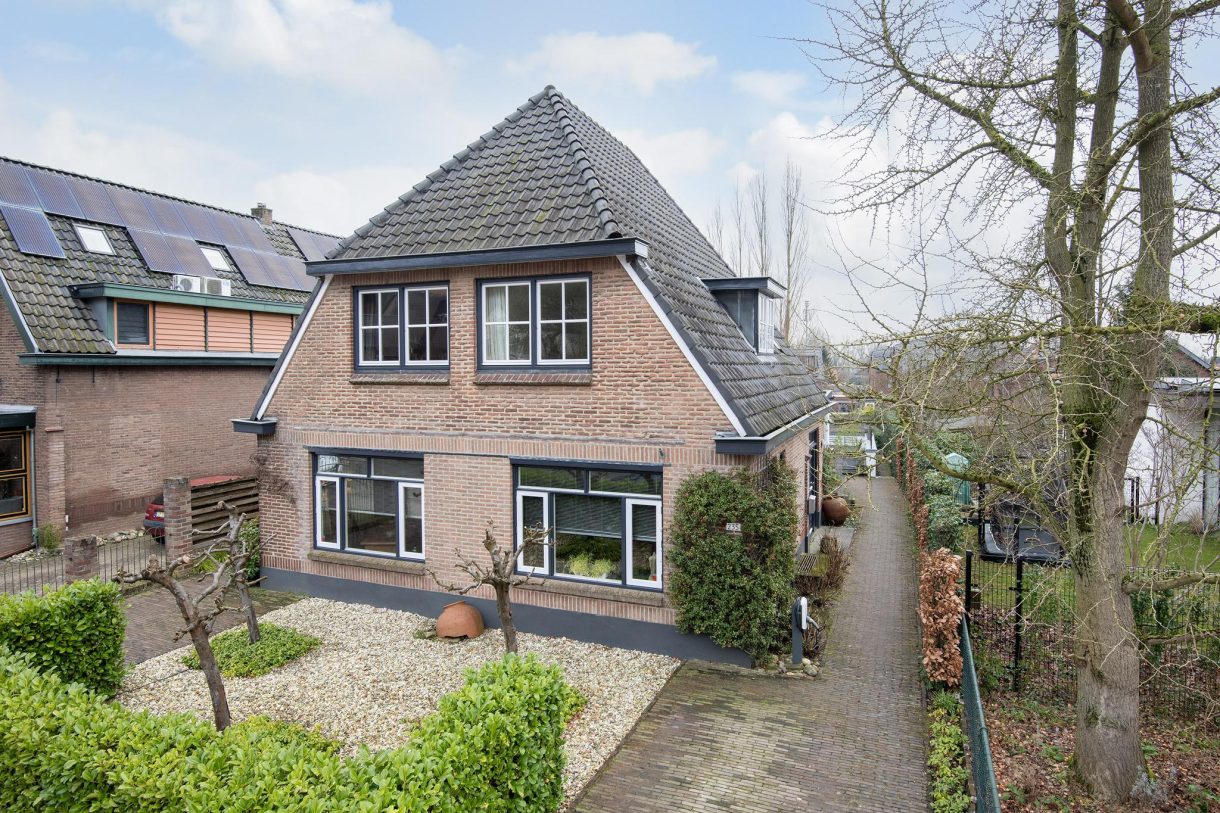 Te koop: Foto Woonhuis aan de Rijksstraatweg 235 in Beek