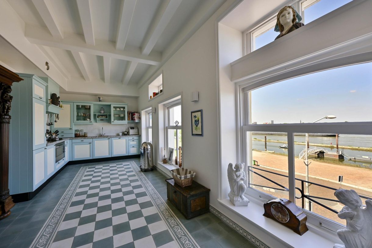 Te koop: Foto Appartement aan de Waalkade 81 in Nijmegen