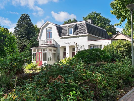 Hoofdfoto van Berg En Dal Zevenheuvelenweg 65